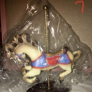 𝅺lot 2 Franklin Mint Carousel Animals